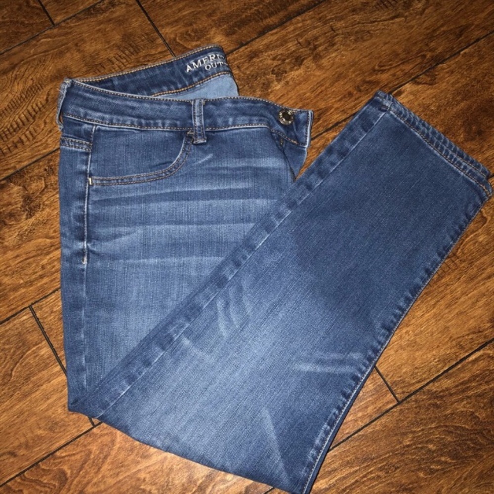 American eagle high rise cropped  jeggings.